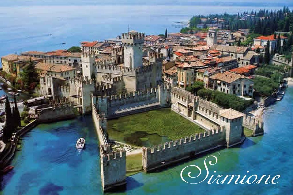 Luminoso Trilocale Con Piscina E Giardino Privato Apartment Desenzano del Garda Luaran gambar